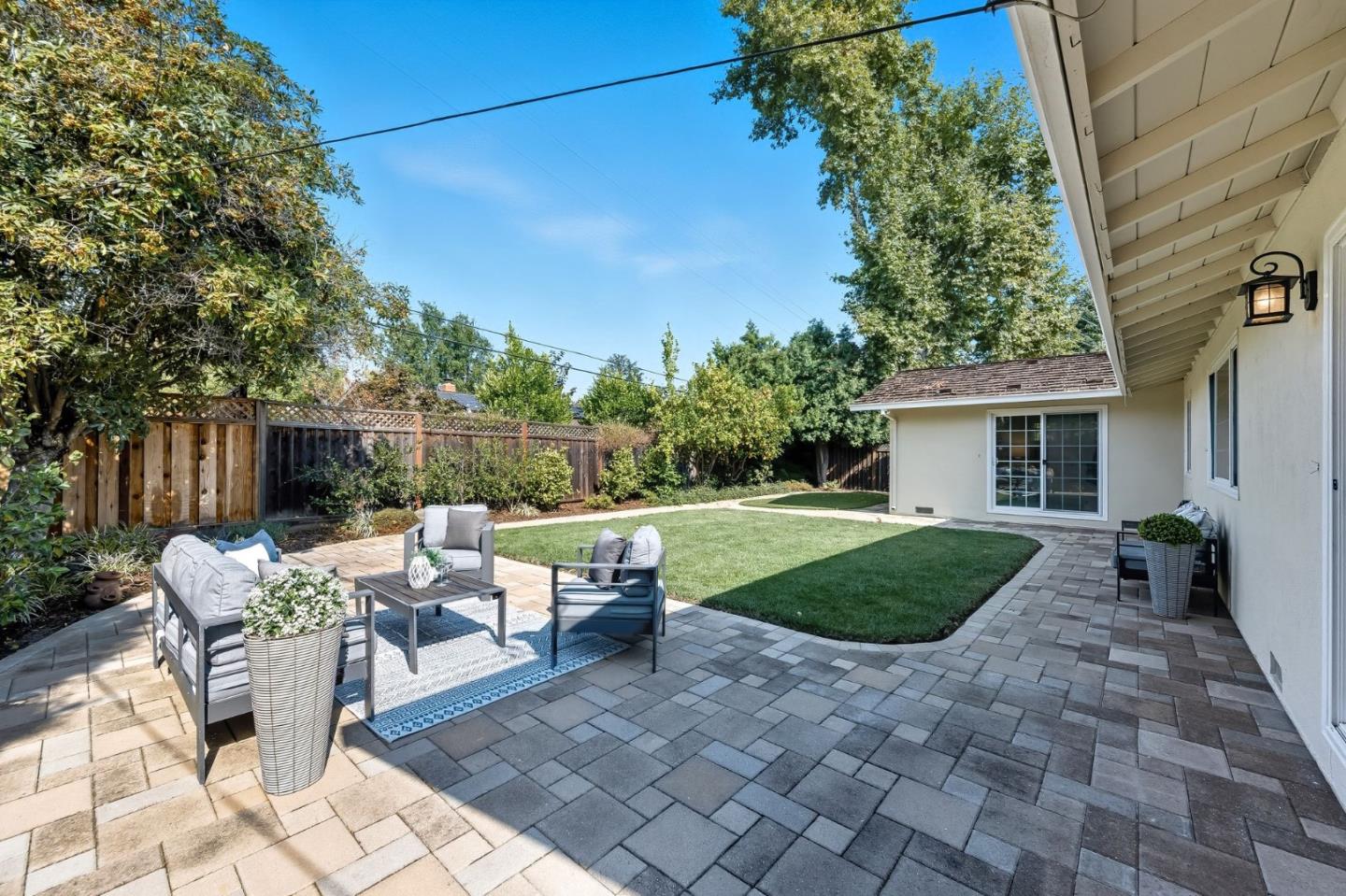 Detail Gallery Image 32 of 38 For 1547 Klamath Dr, Sunnyvale,  CA 94087 - 4 Beds | 2 Baths