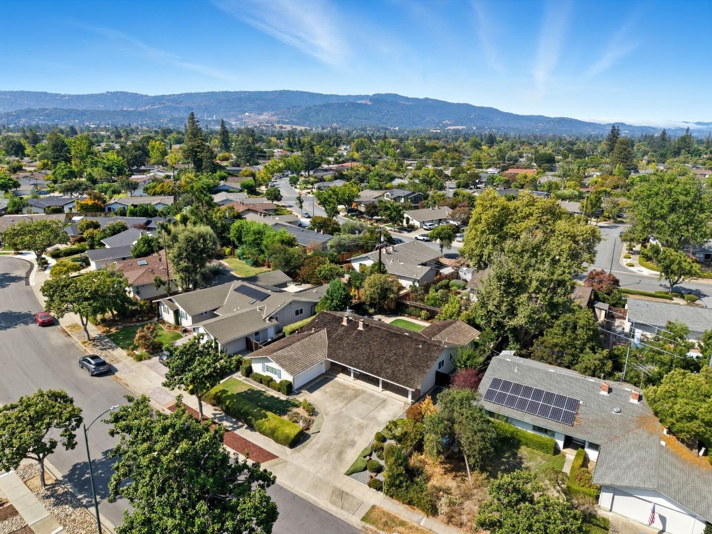 Detail Gallery Image 38 of 38 For 1547 Klamath Dr, Sunnyvale,  CA 94087 - 4 Beds | 2 Baths