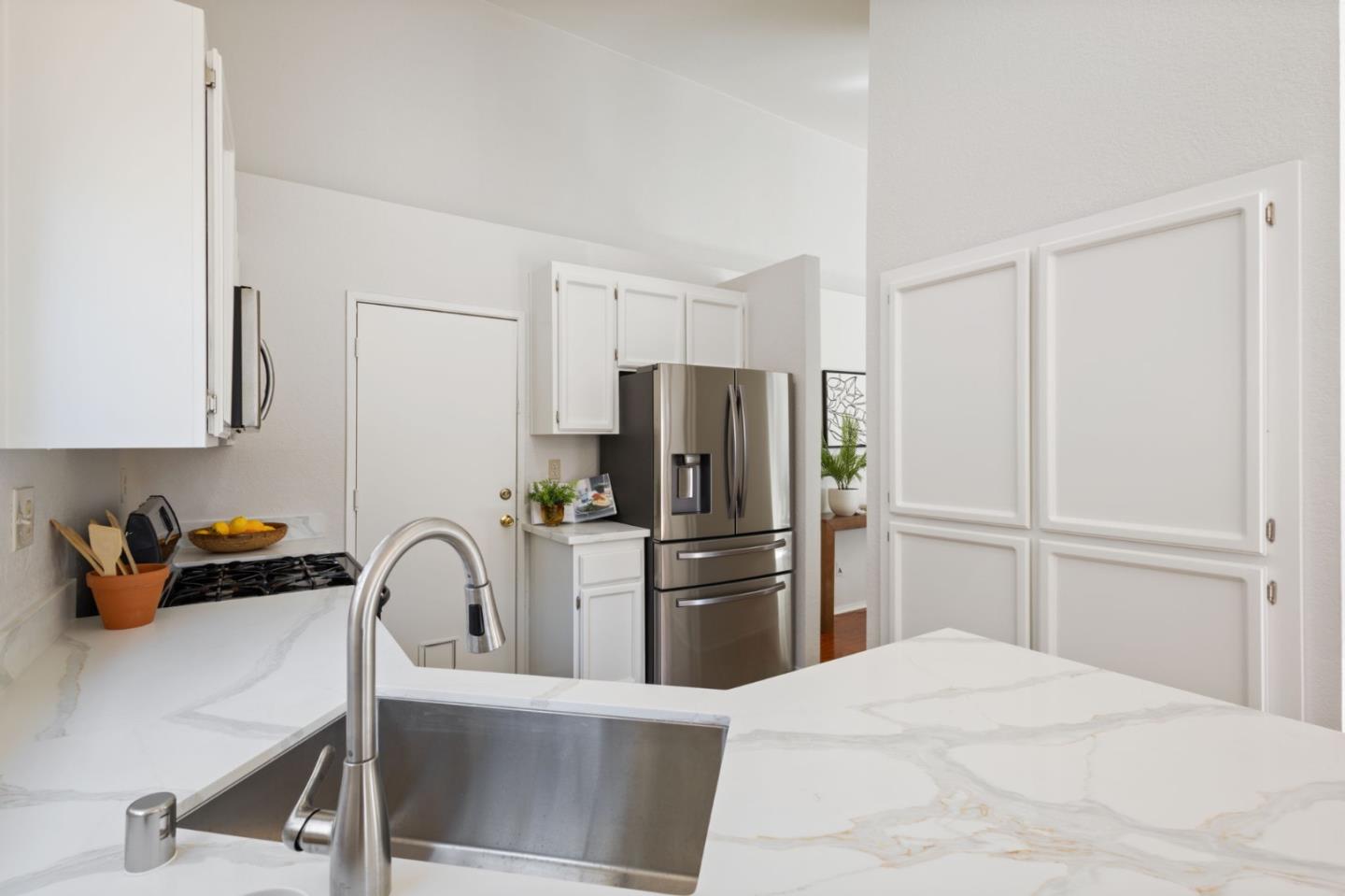 Detail Gallery Image 10 of 23 For 2113 Sunhaven Ct, Fairfield,  CA 94533 - 3 Beds | 2 Baths