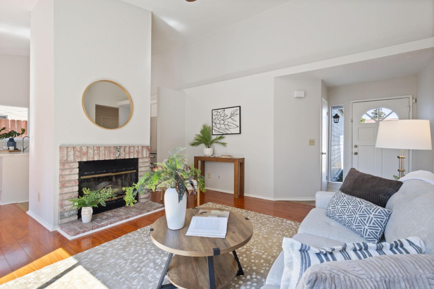 Detail Gallery Image 5 of 23 For 2113 Sunhaven Ct, Fairfield,  CA 94533 - 3 Beds | 2 Baths