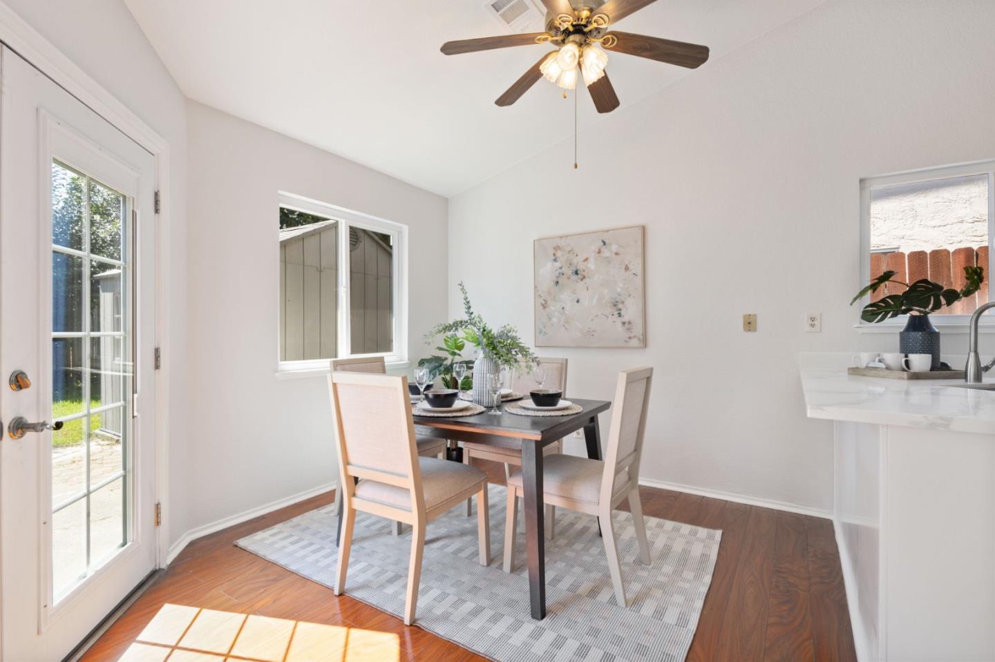 Detail Gallery Image 7 of 23 For 2113 Sunhaven Ct, Fairfield,  CA 94533 - 3 Beds | 2 Baths