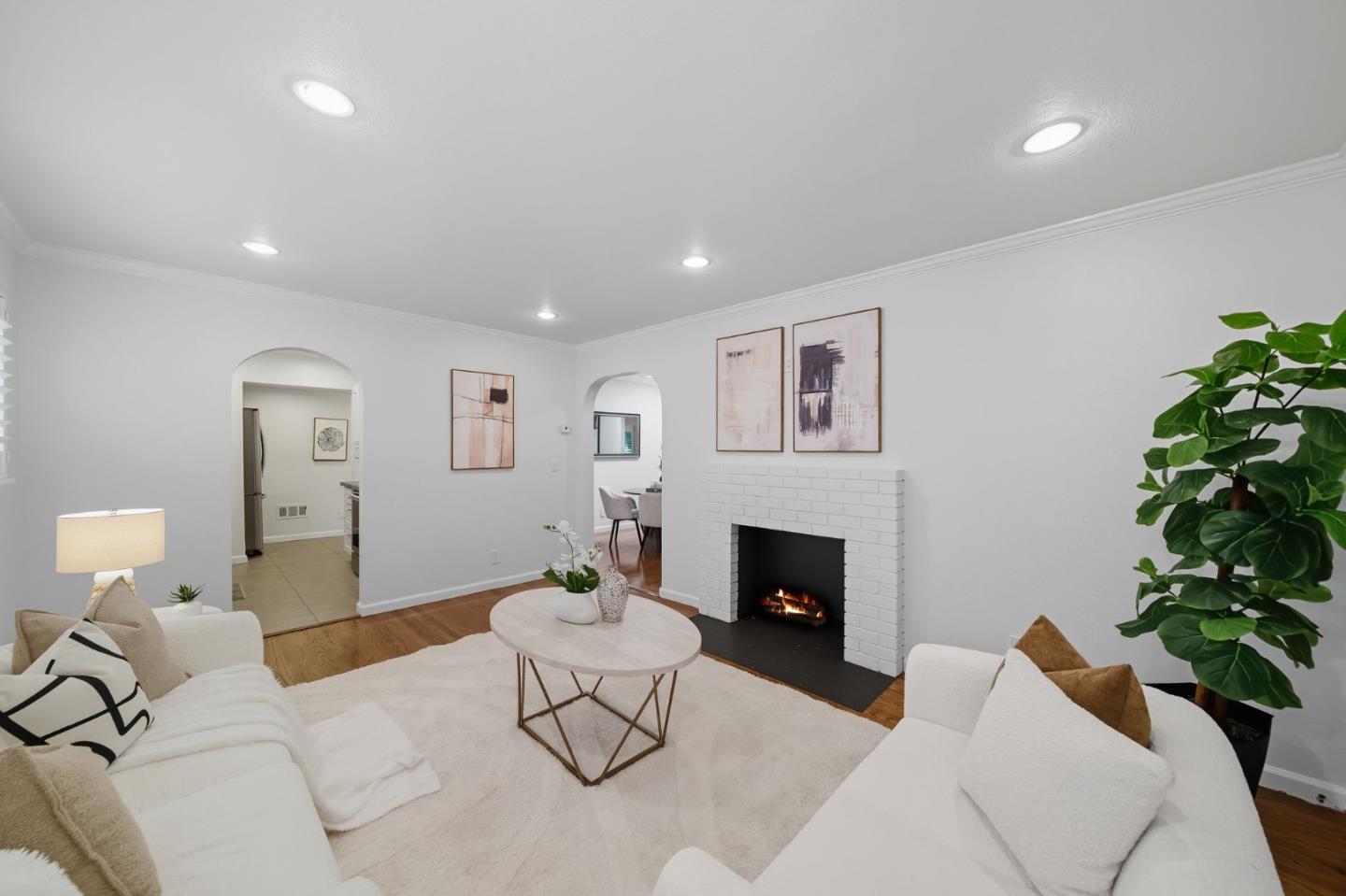 Detail Gallery Image 8 of 39 For 335 Park St, Redwood City,  CA 94061 - 4 Beds | 3 Baths