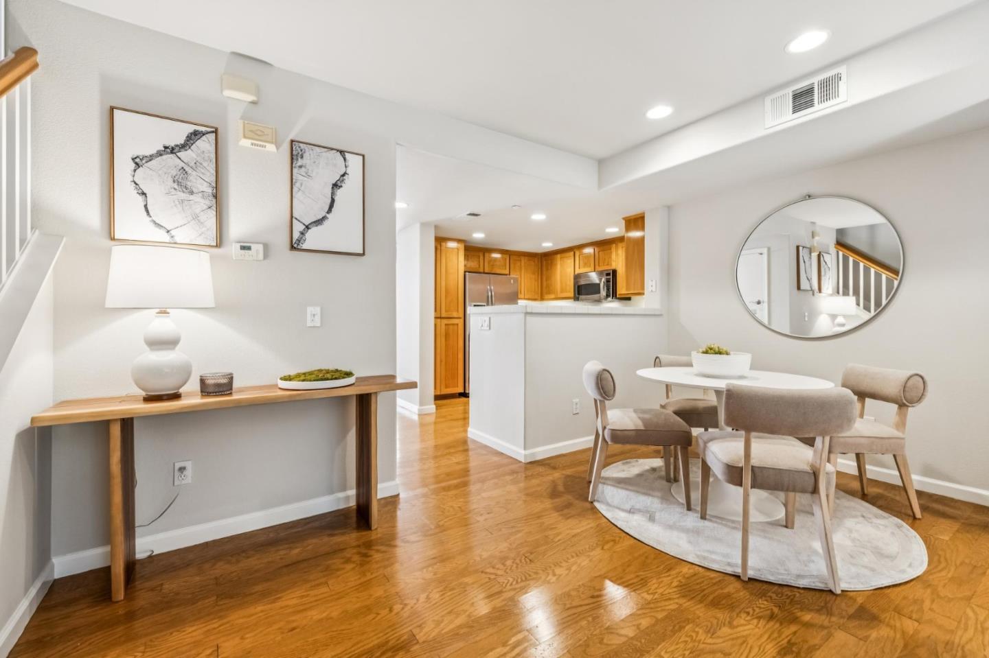 Detail Gallery Image 10 of 54 For 1405 Allegado Aly, San Jose,  CA 95128 - 3 Beds | 2 Baths