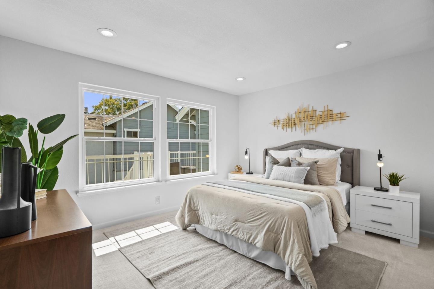 Detail Gallery Image 12 of 24 For 1928 Vista Cay, San Mateo,  CA 94404 - 2 Beds | 2 Baths