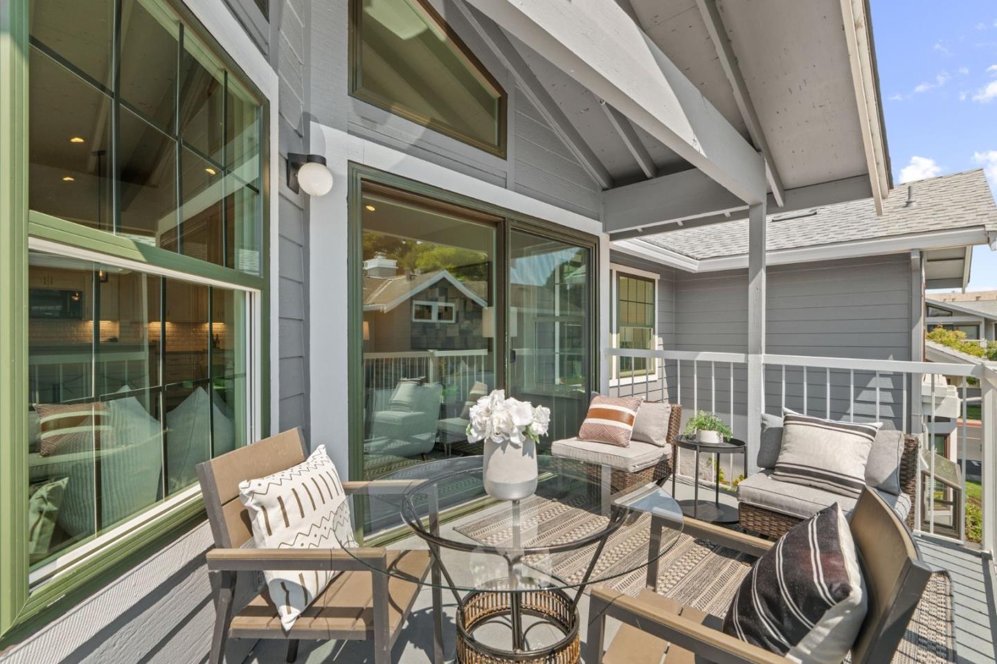 Detail Gallery Image 15 of 24 For 1928 Vista Cay, San Mateo,  CA 94404 - 2 Beds | 2 Baths