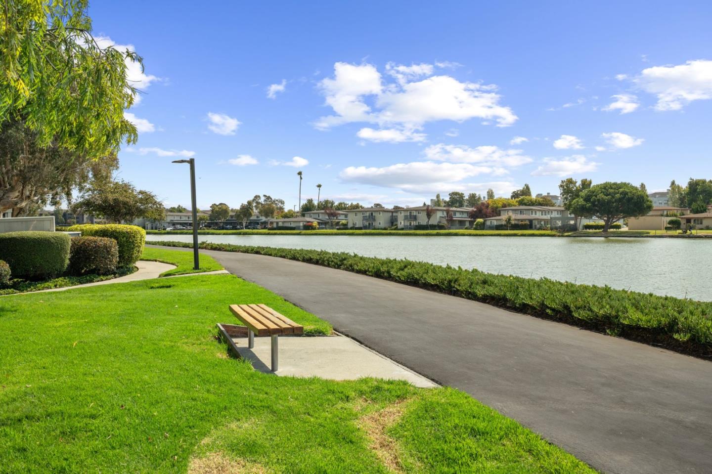 Detail Gallery Image 21 of 24 For 1928 Vista Cay, San Mateo,  CA 94404 - 2 Beds | 2 Baths
