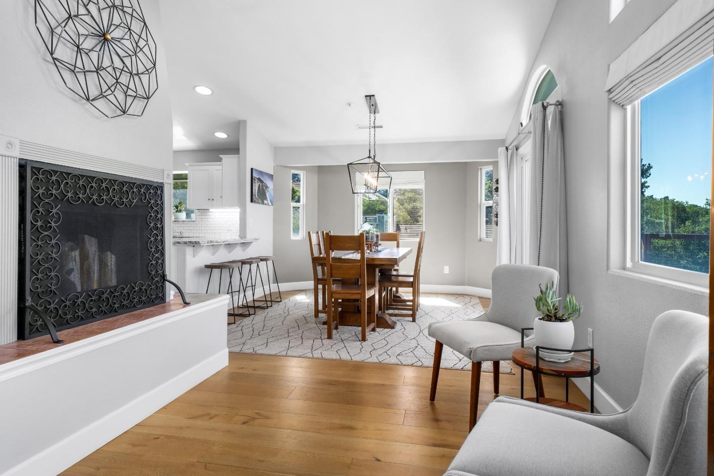 Detail Gallery Image 20 of 82 For 18530 Berta Ridge Pl, Salinas,  CA 93907 - 4 Beds | 3 Baths