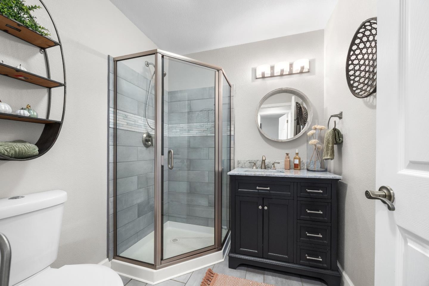 Detail Gallery Image 30 of 82 For 18530 Berta Ridge Pl, Salinas,  CA 93907 - 4 Beds | 3 Baths