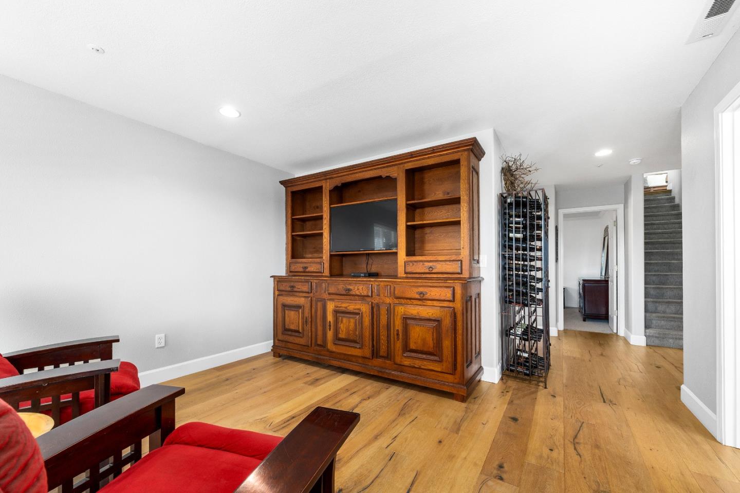 Detail Gallery Image 45 of 82 For 18530 Berta Ridge Pl, Salinas,  CA 93907 - 4 Beds | 3 Baths