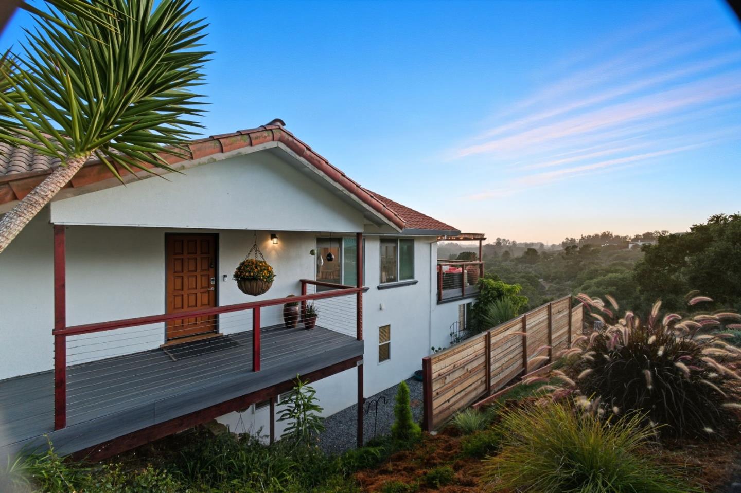 Detail Gallery Image 6 of 82 For 18530 Berta Ridge Pl, Salinas,  CA 93907 - 4 Beds | 3 Baths