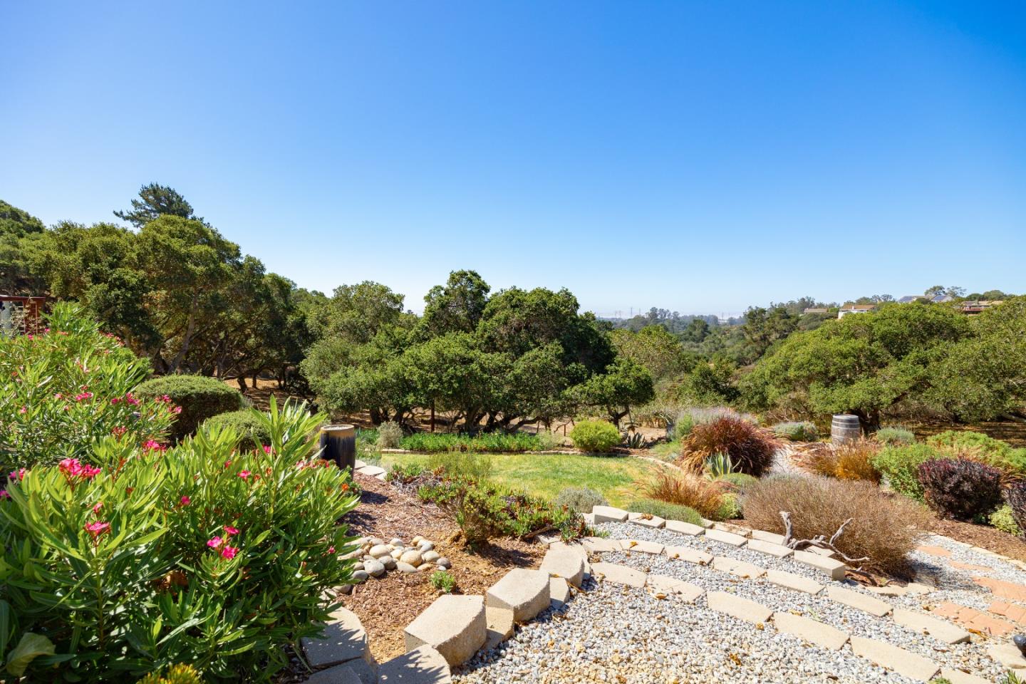 Detail Gallery Image 67 of 82 For 18530 Berta Ridge Pl, Salinas,  CA 93907 - 4 Beds | 3 Baths