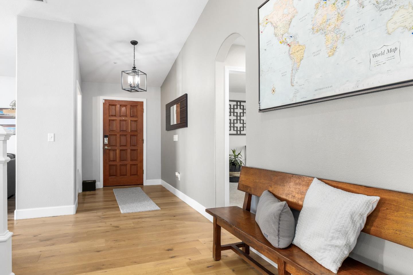 Detail Gallery Image 8 of 82 For 18530 Berta Ridge Pl, Salinas,  CA 93907 - 4 Beds | 3 Baths