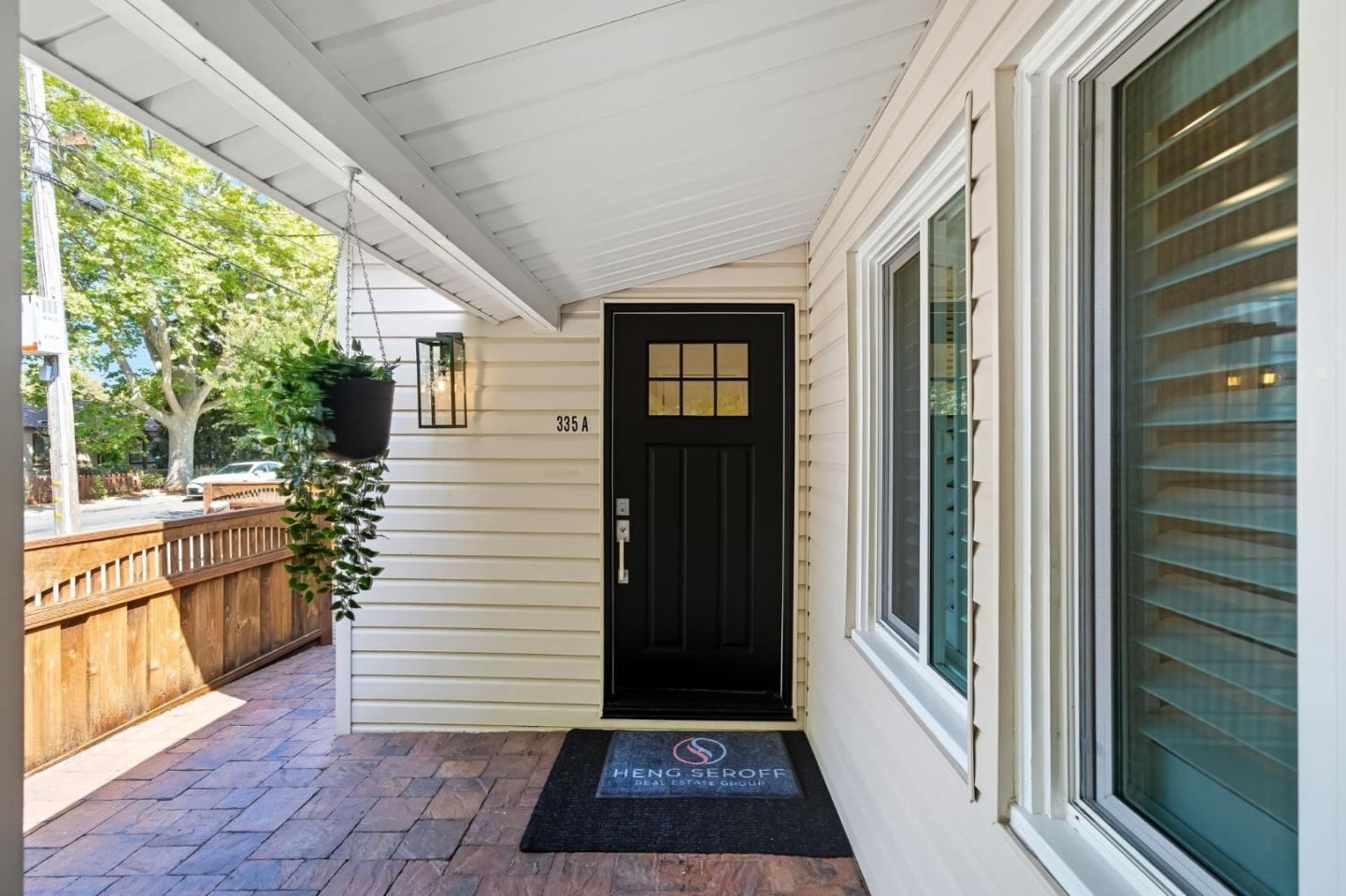 Detail Gallery Image 18 of 38 For 335 Park St, Redwood City,  CA 94061 - – Beds | – Baths