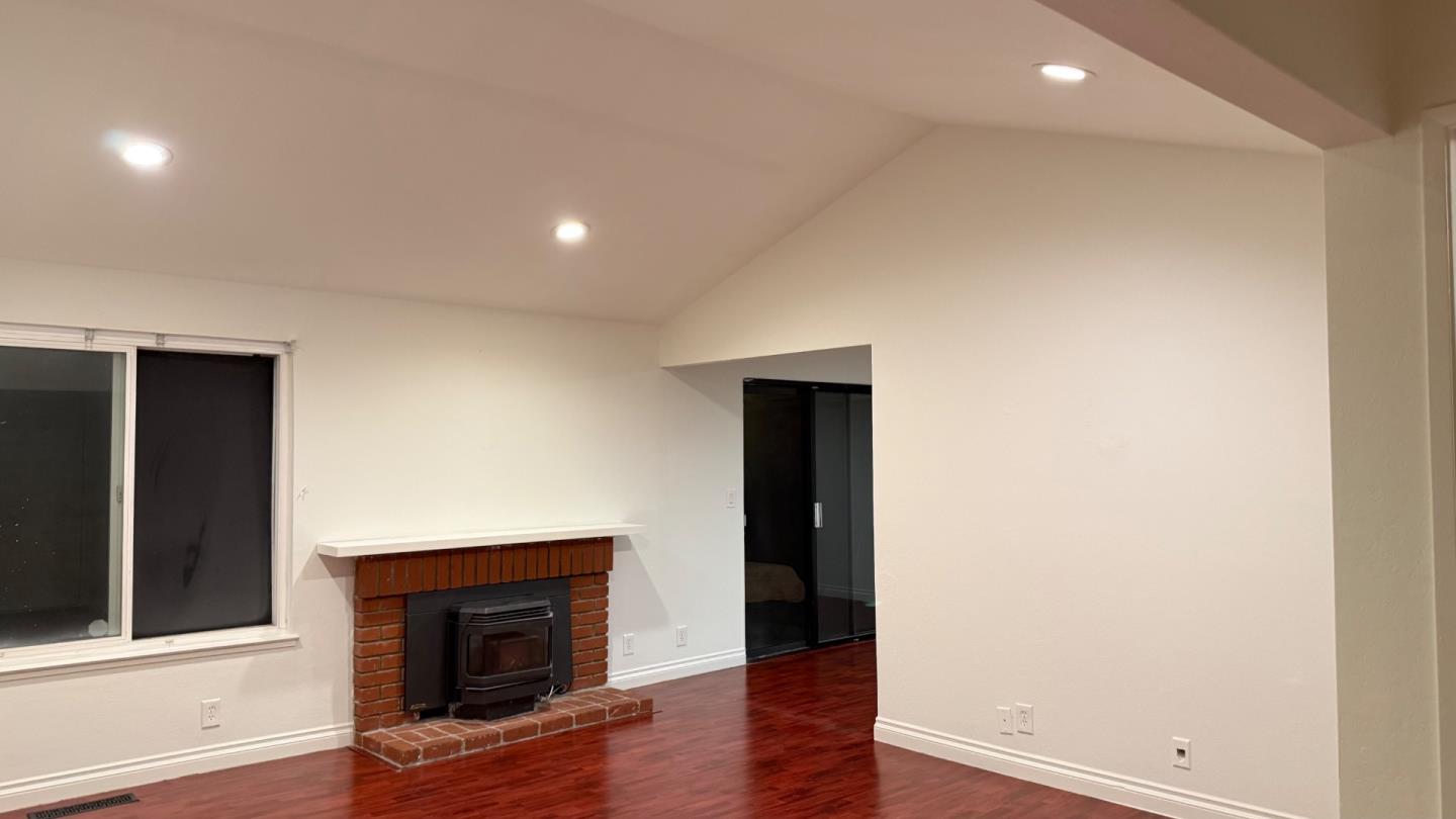 Detail Gallery Image 16 of 21 For 1983 Flint Ave, San Jose,  CA 95148 - 3 Beds | 2 Baths