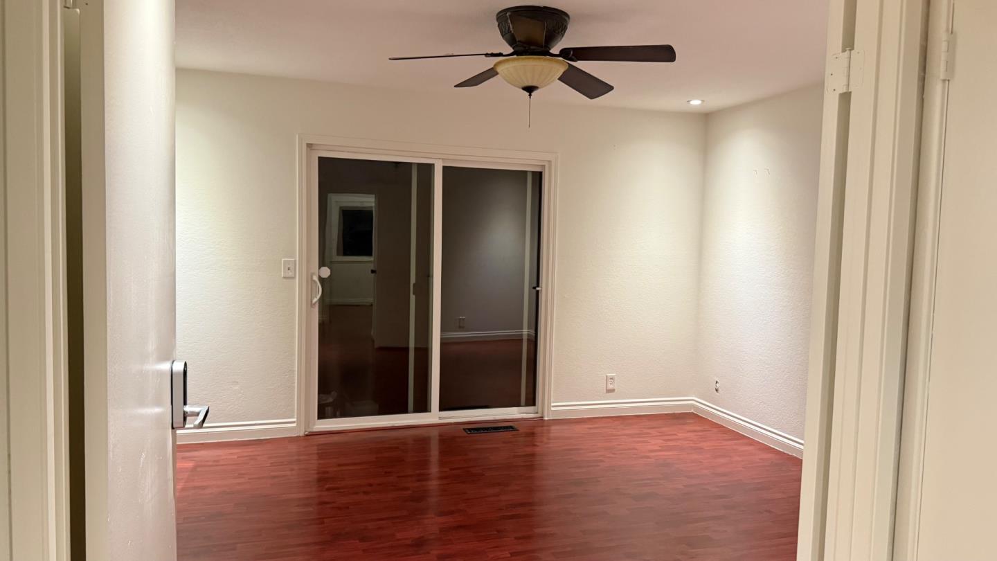 Detail Gallery Image 7 of 21 For 1983 Flint Ave, San Jose,  CA 95148 - 3 Beds | 2 Baths
