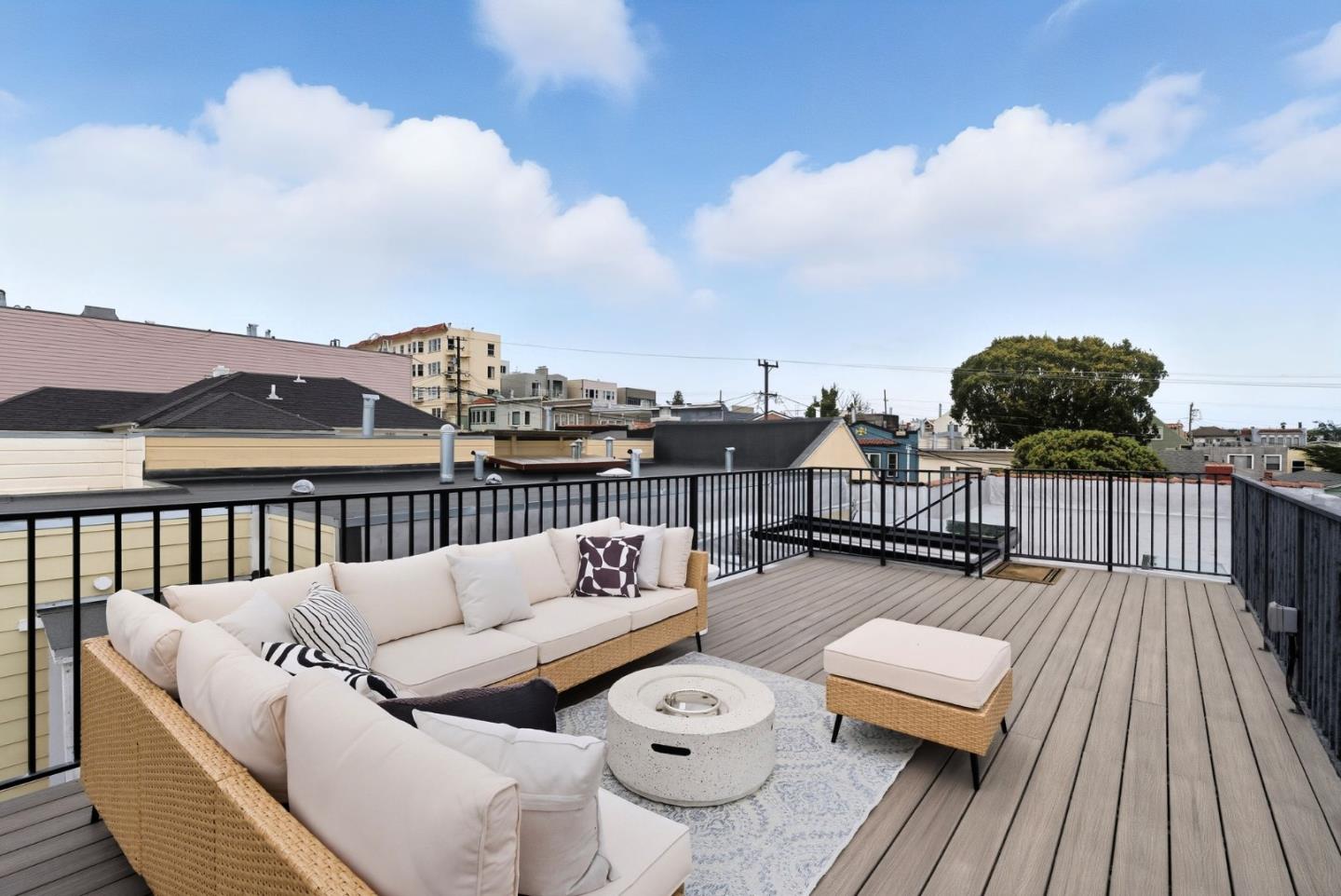 Detail Gallery Image 54 of 86 For 651 41st Ave, San Francisco,  CA 94121 - 5 Beds | 4 Baths