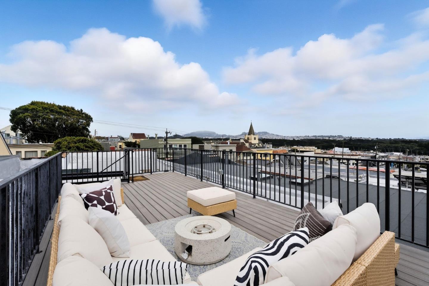 Detail Gallery Image 57 of 86 For 651 41st Ave, San Francisco,  CA 94121 - 5 Beds | 4 Baths