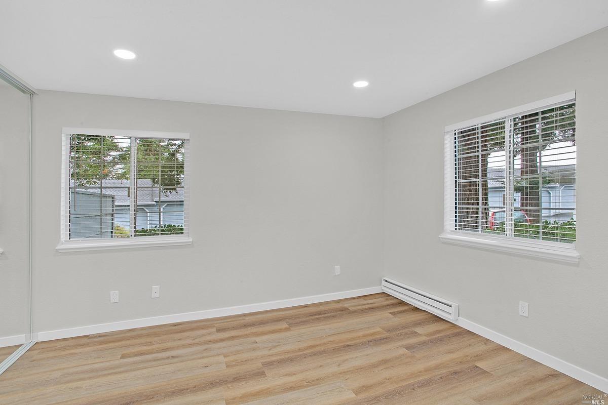 Detail Gallery Image 12 of 22 For 287 Lighthouse Dr, Vallejo,  CA 94590 - 3 Beds | 2 Baths