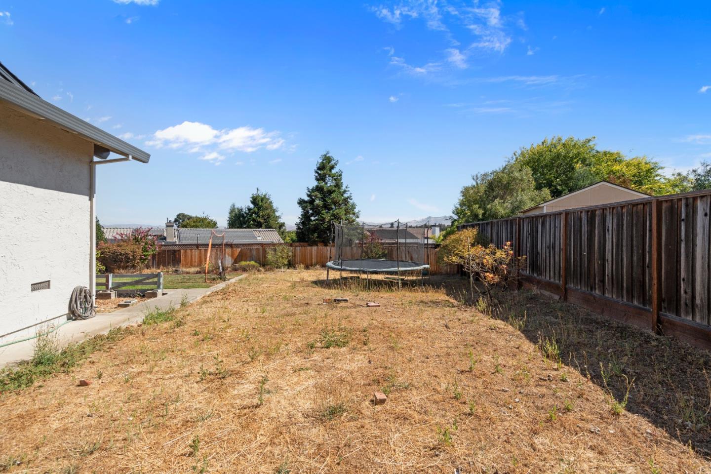 Detail Gallery Image 59 of 73 For 215 Rays Cir, Hollister,  CA 95023 - 4 Beds | 2/1 Baths