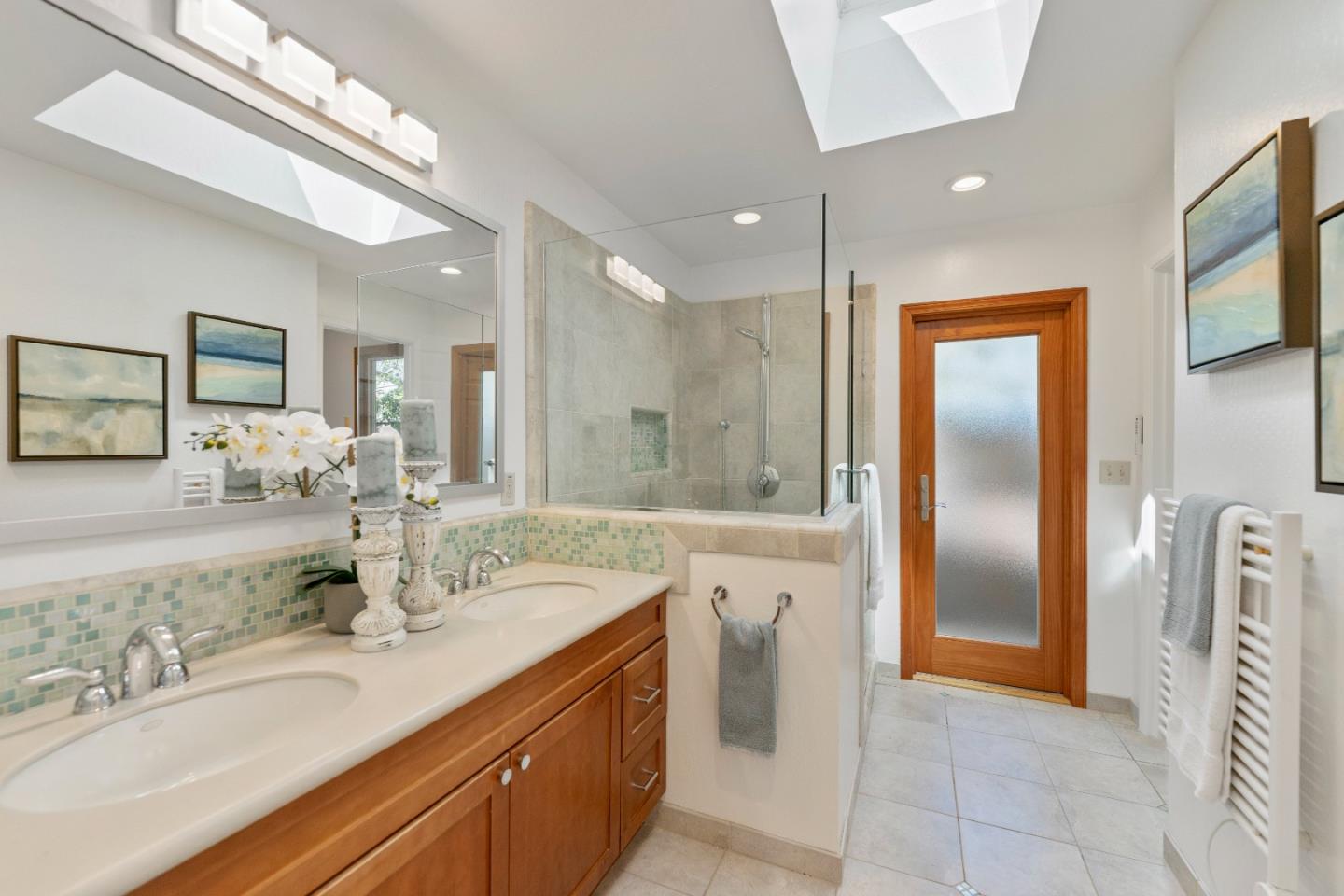 Detail Gallery Image 33 of 48 For 5485 Sharon Ln, San Jose,  CA 95124 - 4 Beds | 3 Baths