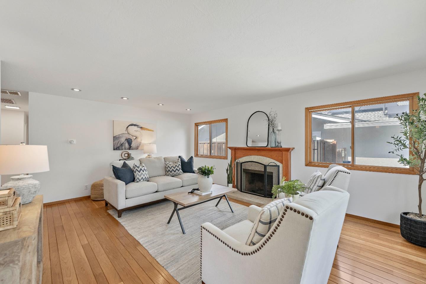 Detail Gallery Image 4 of 48 For 5485 Sharon Ln, San Jose,  CA 95124 - 4 Beds | 3 Baths