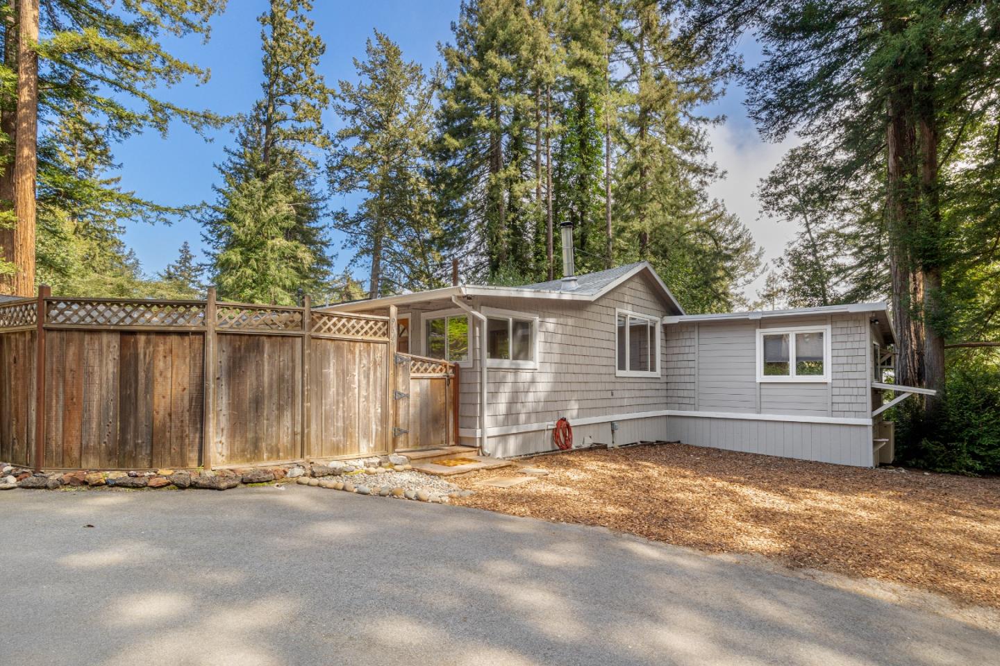 Detail Gallery Image 17 of 20 For 964 Scenic Way, Ben Lomond,  CA 95005 - 2 Beds | 1 Baths