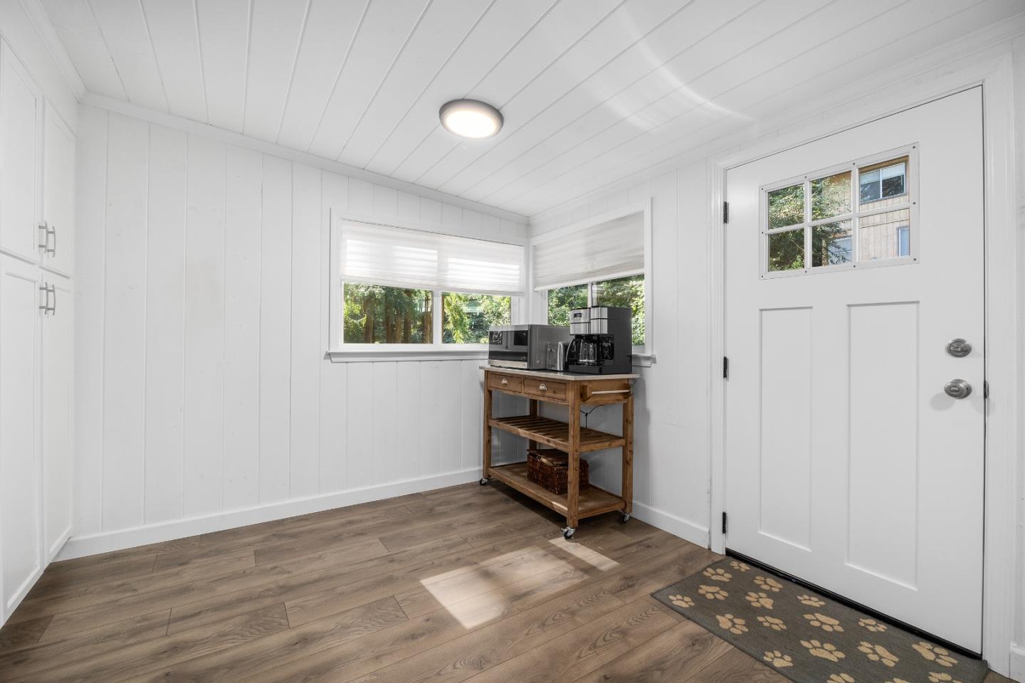 Detail Gallery Image 5 of 20 For 964 Scenic Way, Ben Lomond,  CA 95005 - 2 Beds | 1 Baths