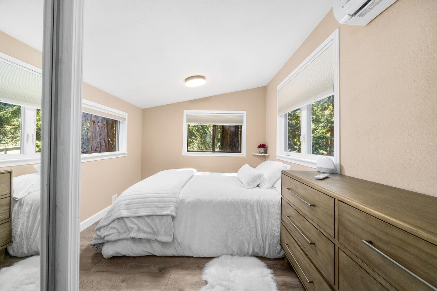 Detail Gallery Image 9 of 20 For 964 Scenic Way, Ben Lomond,  CA 95005 - 2 Beds | 1 Baths