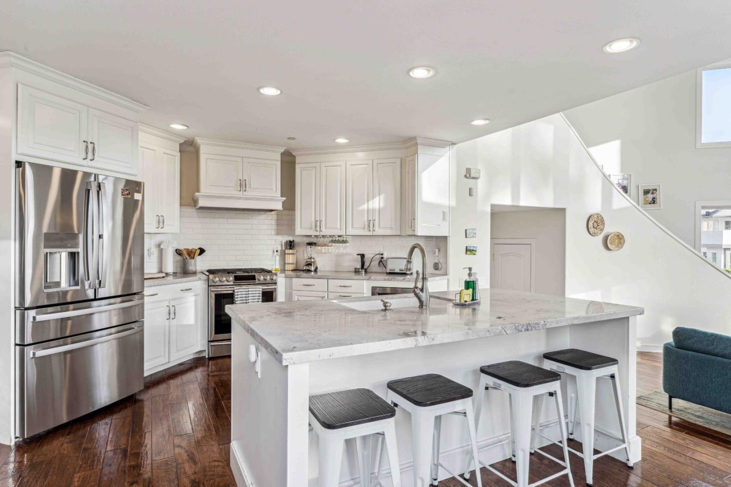 Detail Gallery Image 10 of 44 For 321 Magellan Ave, Half Moon Bay,  CA 94019 - 4 Beds | 3/1 Baths