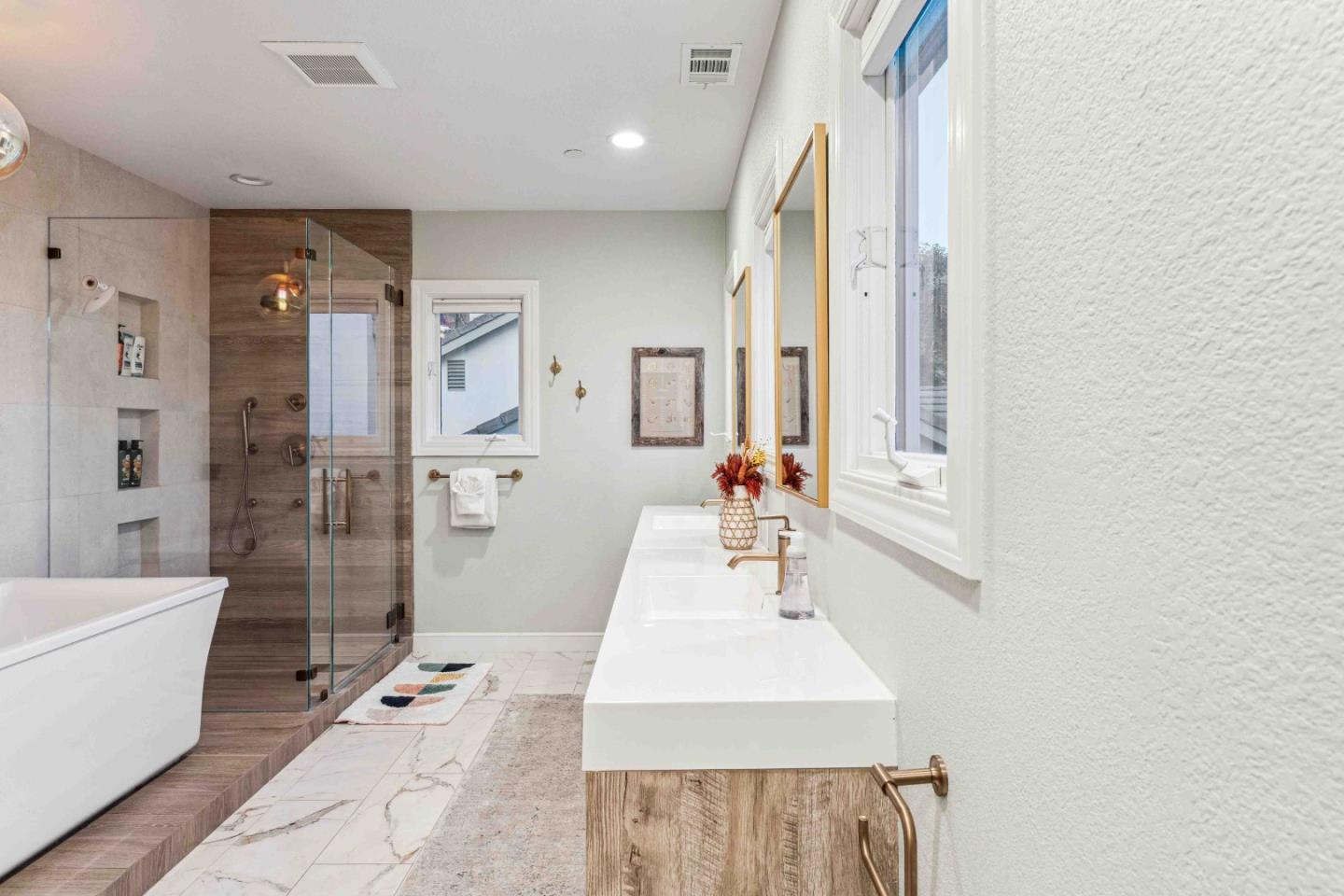 Detail Gallery Image 21 of 44 For 321 Magellan Ave, Half Moon Bay,  CA 94019 - 4 Beds | 3/1 Baths
