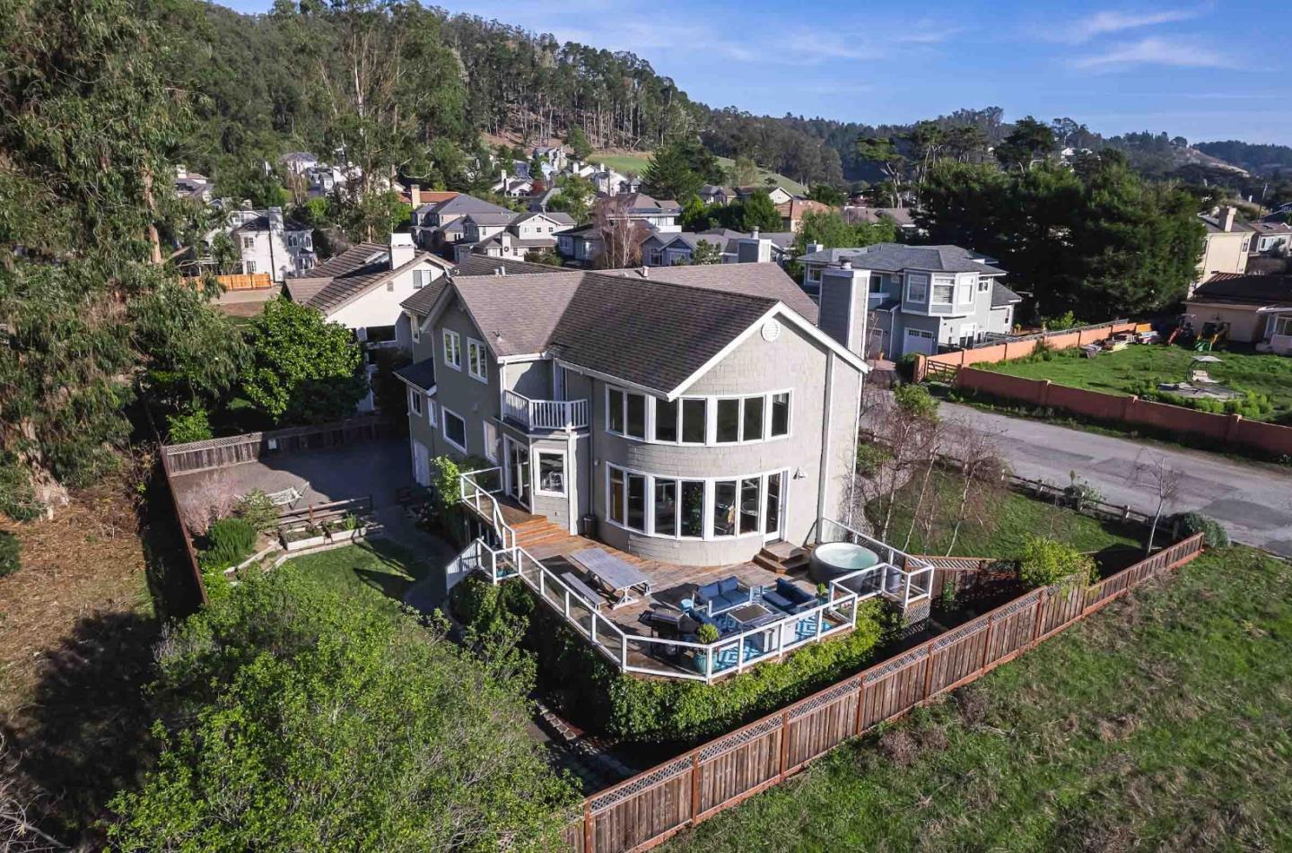 Detail Gallery Image 42 of 44 For 321 Magellan Ave, Half Moon Bay,  CA 94019 - 4 Beds | 3/1 Baths