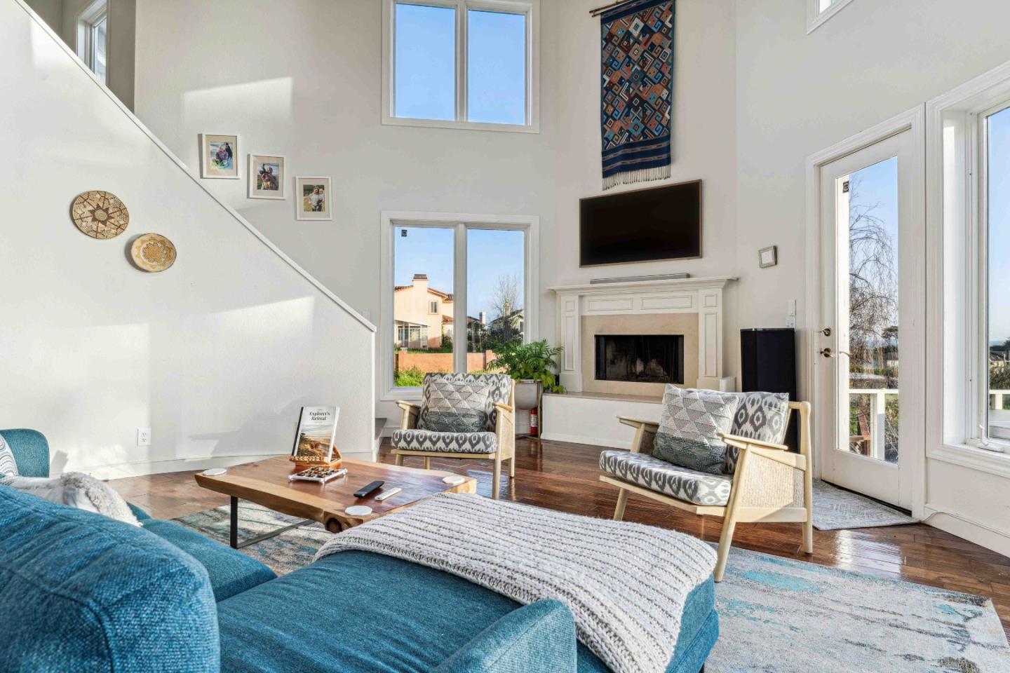 Detail Gallery Image 7 of 44 For 321 Magellan Ave, Half Moon Bay,  CA 94019 - 4 Beds | 3/1 Baths