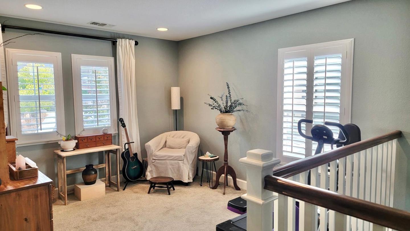 Detail Gallery Image 20 of 39 For 209 Fieldcrest Ln, Santa Cruz,  CA 95060 - 3 Beds | 2/1 Baths