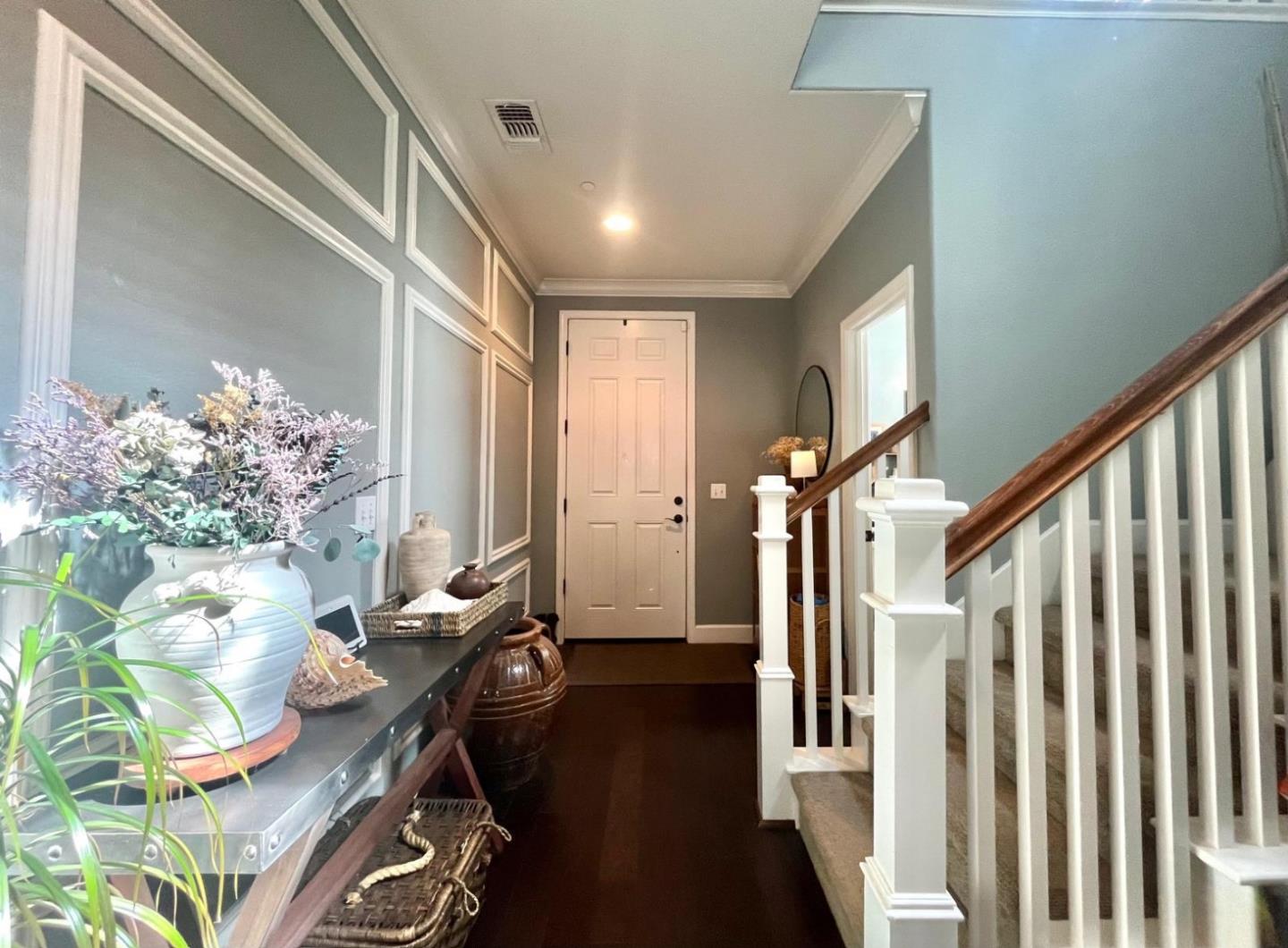 Detail Gallery Image 4 of 39 For 209 Fieldcrest Ln, Santa Cruz,  CA 95060 - 3 Beds | 2/1 Baths