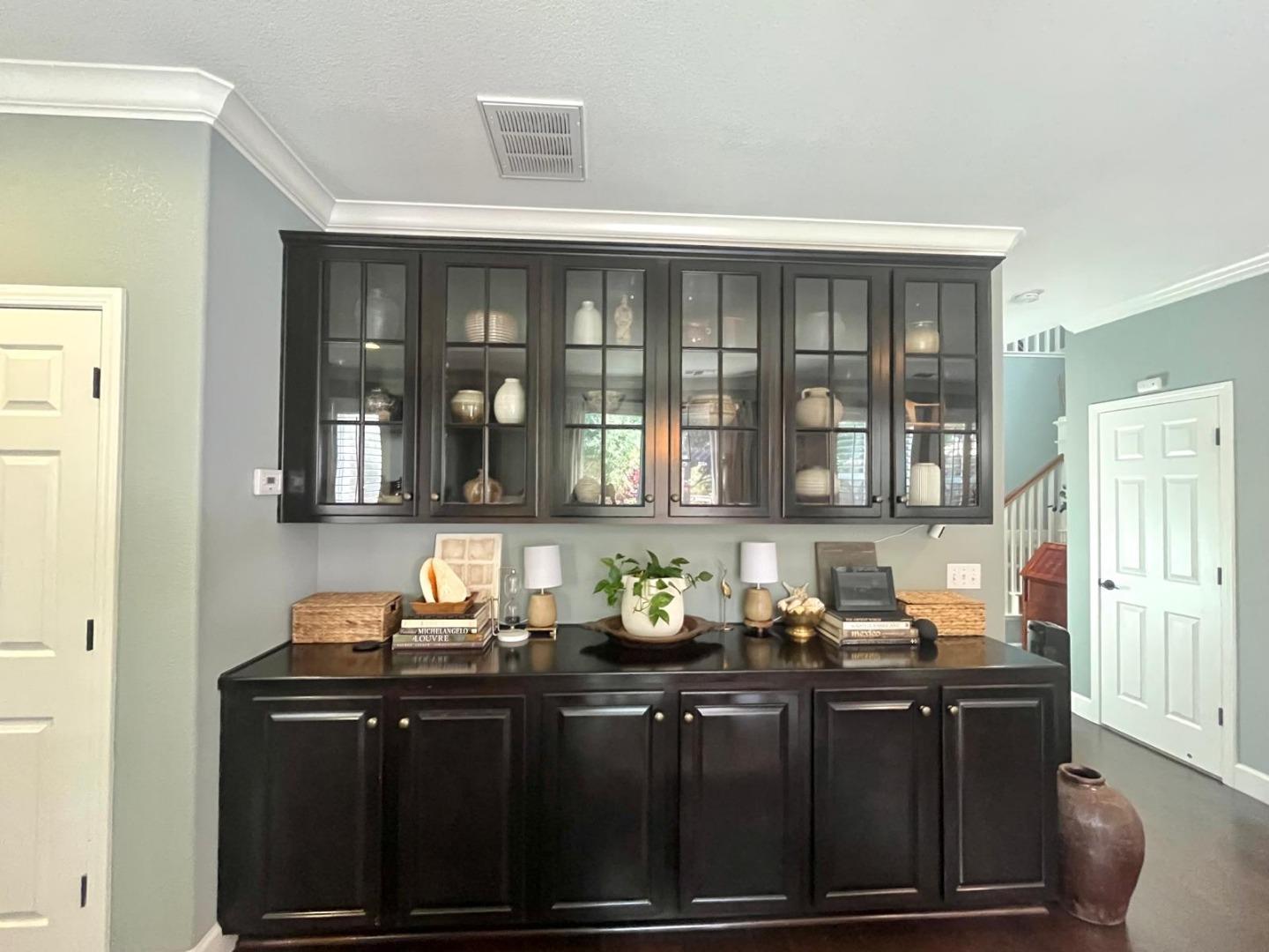 Detail Gallery Image 9 of 39 For 209 Fieldcrest Ln, Santa Cruz,  CA 95060 - 3 Beds | 2/1 Baths