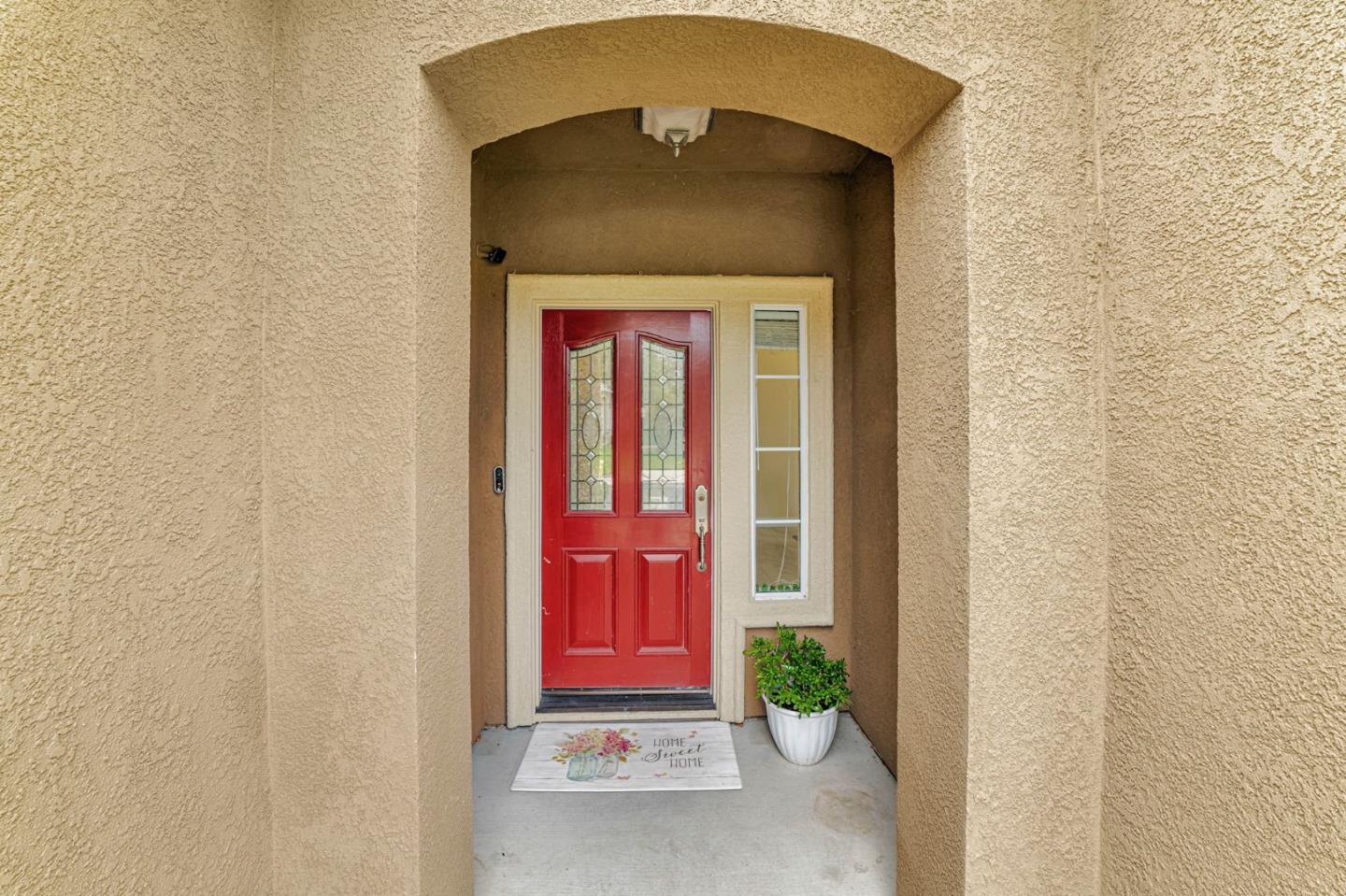 Detail Gallery Image 4 of 7 For 1523 Egret Dr, Tracy,  CA 95376 - 4 Beds | 2 Baths