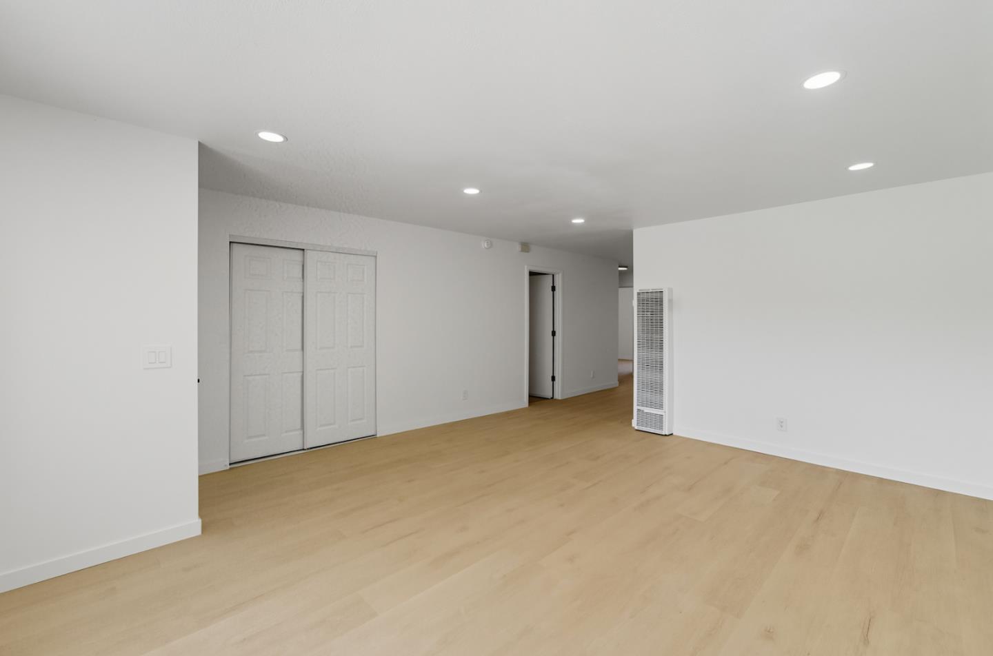 Detail Gallery Image 4 of 18 For 1231 Turtlerock Dr, San Jose,  CA 95122 - 3 Beds | 1/1 Baths