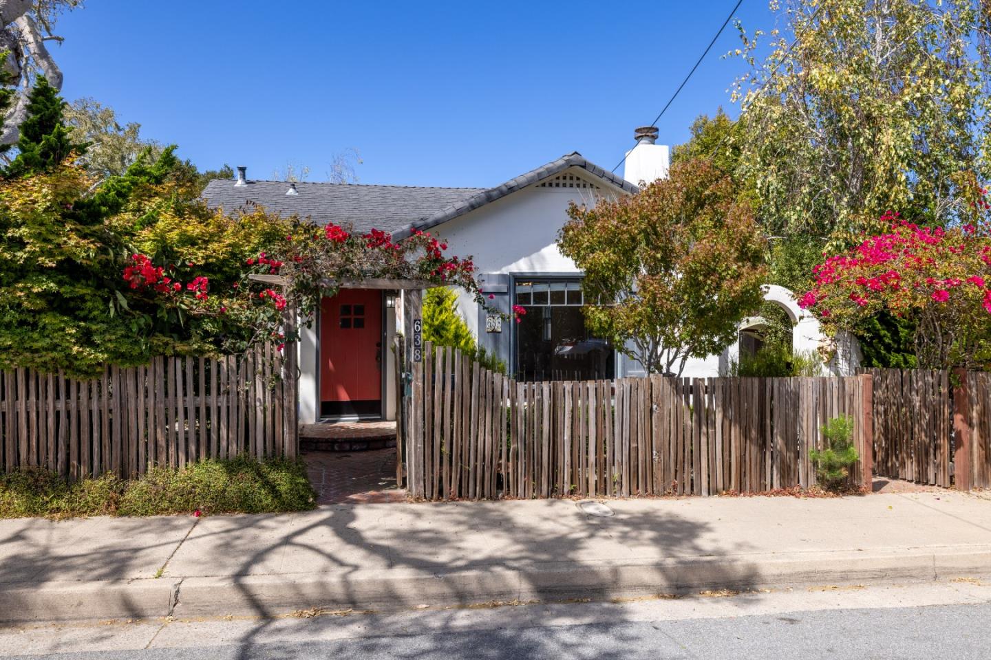Detail Gallery Image 31 of 34 For 638 Eardley Ave, Pacific Grove,  CA 93950 - 3 Beds | 1 Baths