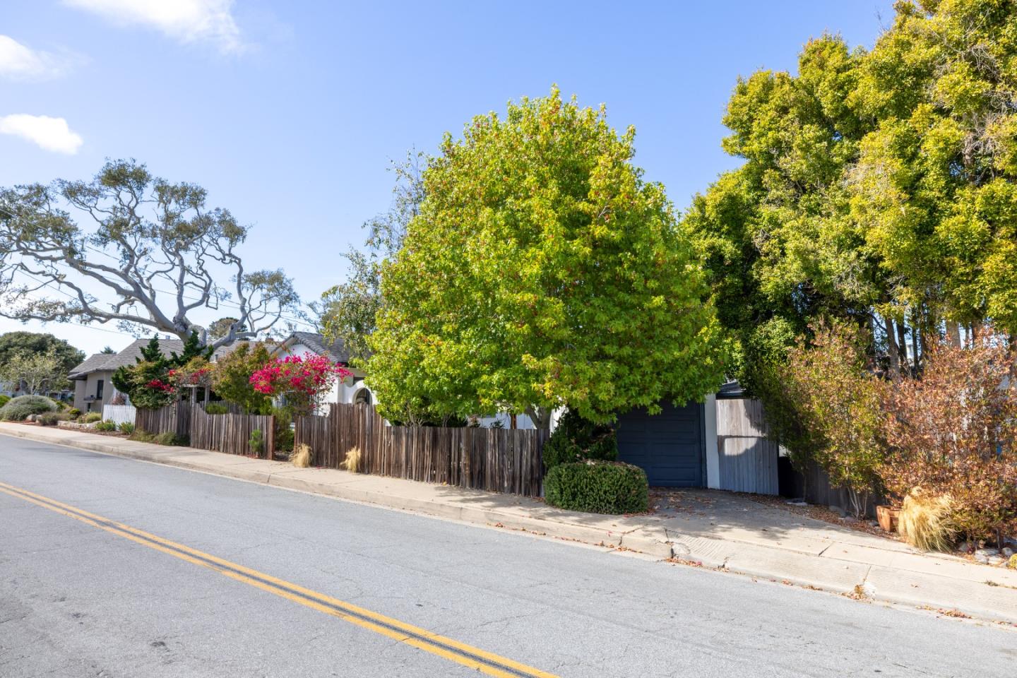 Detail Gallery Image 33 of 34 For 638 Eardley Ave, Pacific Grove,  CA 93950 - 3 Beds | 1 Baths