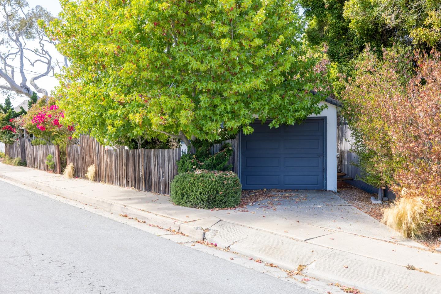 Detail Gallery Image 34 of 34 For 638 Eardley Ave, Pacific Grove,  CA 93950 - 3 Beds | 1 Baths
