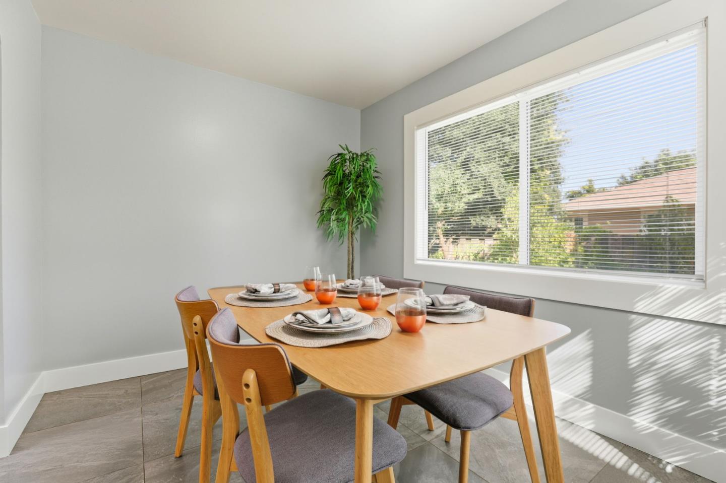 Detail Gallery Image 17 of 70 For 790 Shore Rd, Hollister,  CA 95023 - 3 Beds | 2 Baths