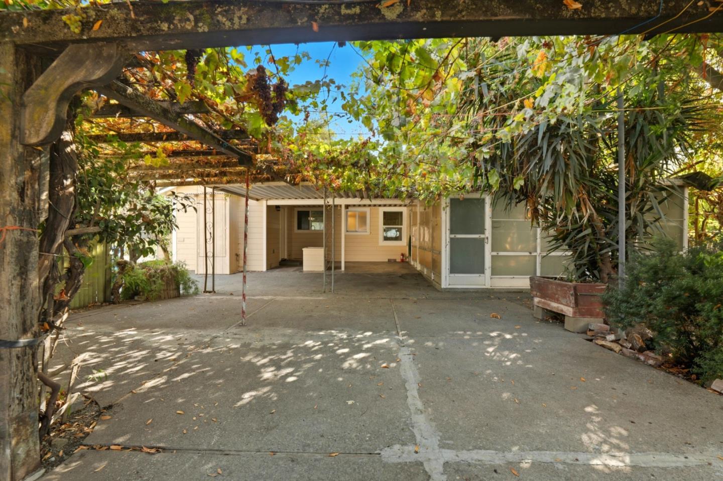 Detail Gallery Image 35 of 70 For 790 Shore Rd, Hollister,  CA 95023 - 3 Beds | 2 Baths