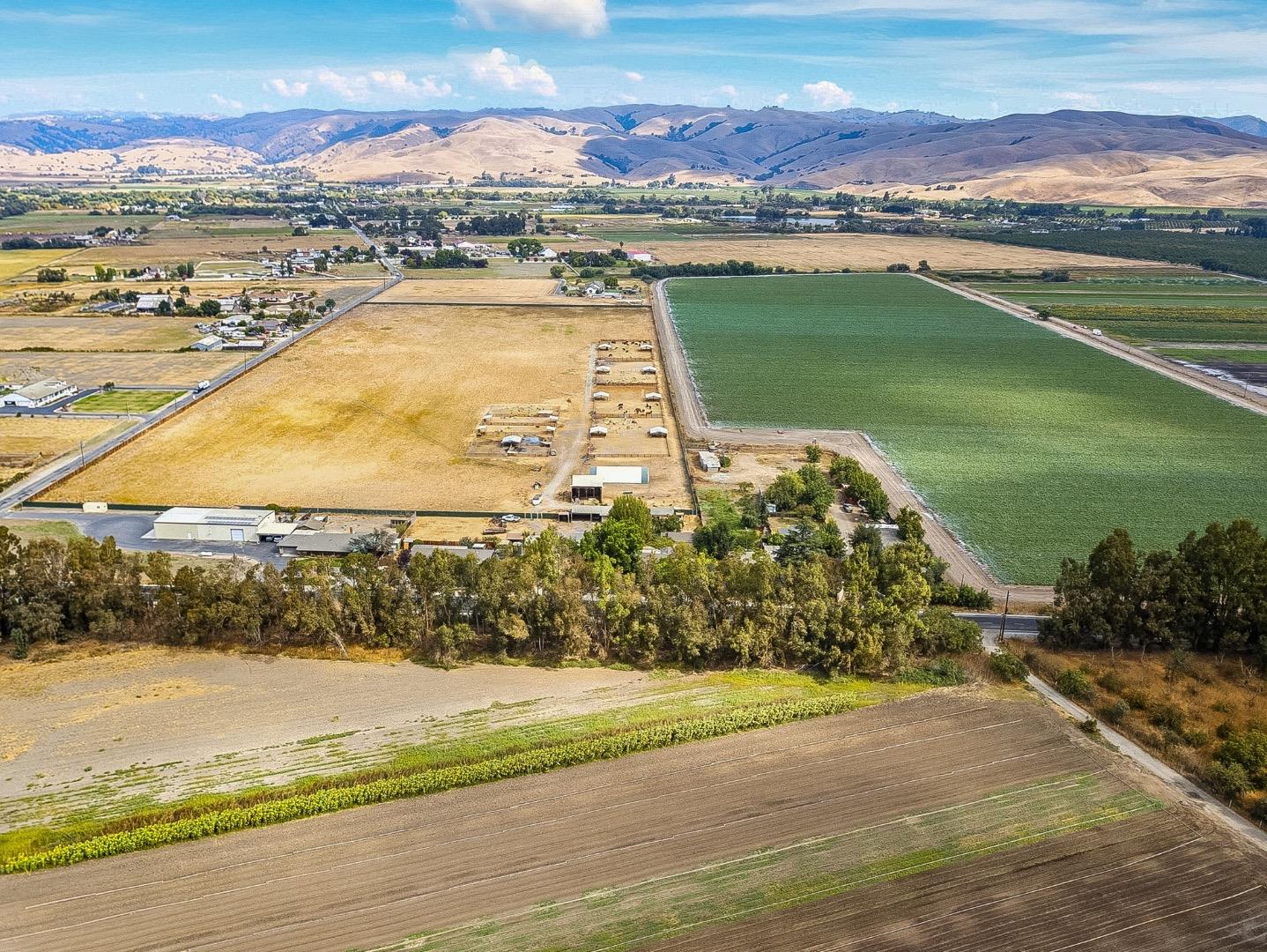 Detail Gallery Image 48 of 70 For 790 Shore Rd, Hollister,  CA 95023 - 3 Beds | 2 Baths