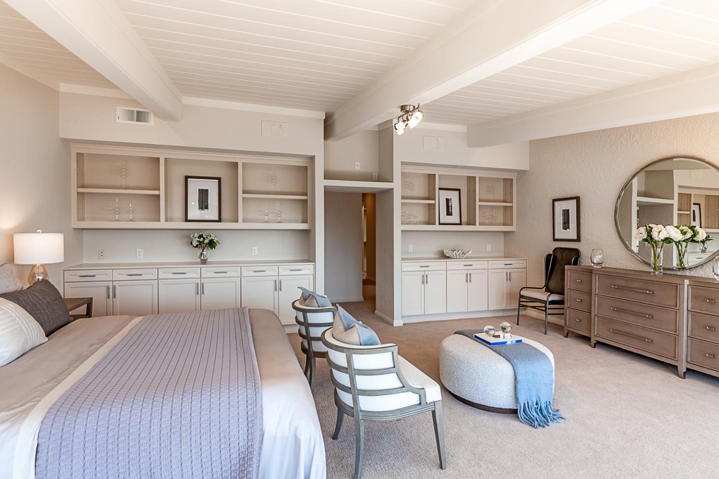 Detail Gallery Image 19 of 41 For 12668 La Cresta Ct, Los Altos Hills,  CA 94022 - 4 Beds | 3/1 Baths