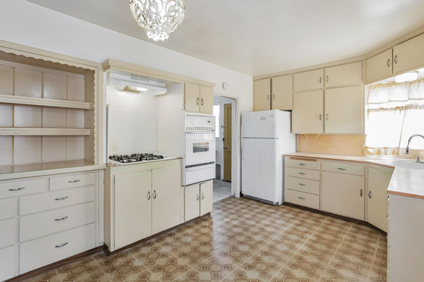 Detail Gallery Image 12 of 54 For 1252 Olympia Ave, Seaside,  CA 93955 - – Beds | – Baths