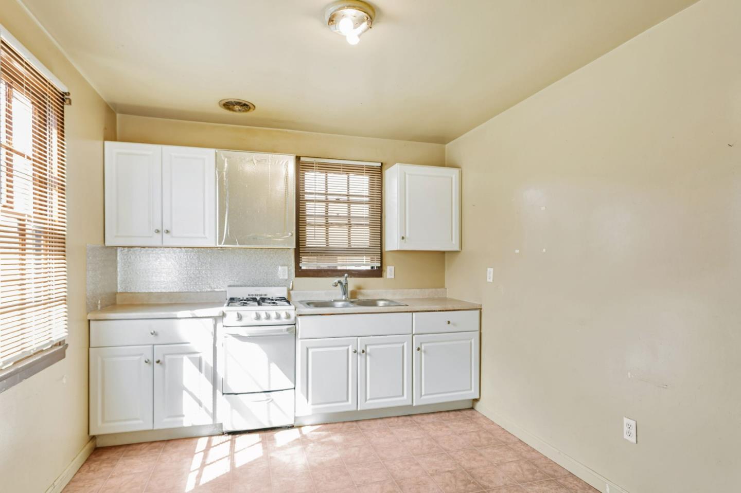 Detail Gallery Image 16 of 54 For 1252 Olympia Ave, Seaside,  CA 93955 - – Beds | – Baths