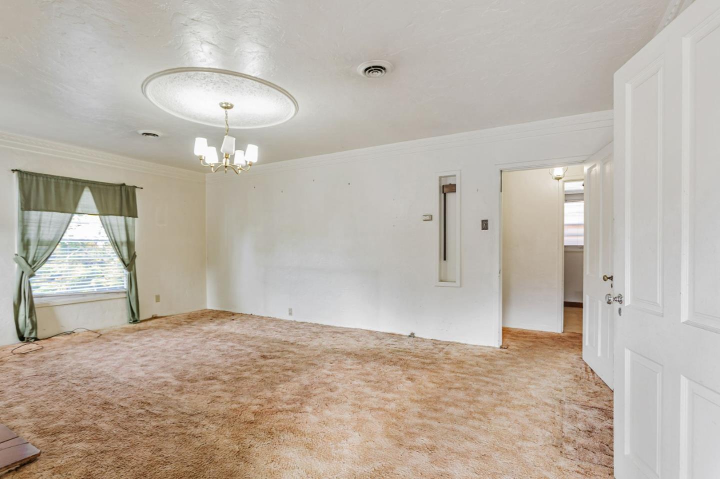 Detail Gallery Image 5 of 54 For 1252 Olympia Ave, Seaside,  CA 93955 - – Beds | – Baths