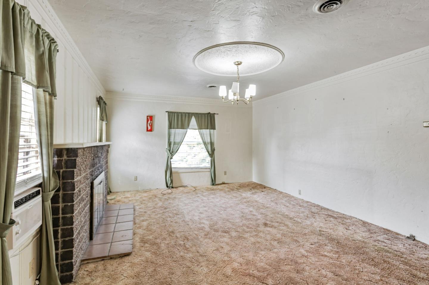 Detail Gallery Image 6 of 54 For 1252 Olympia Ave, Seaside,  CA 93955 - – Beds | – Baths