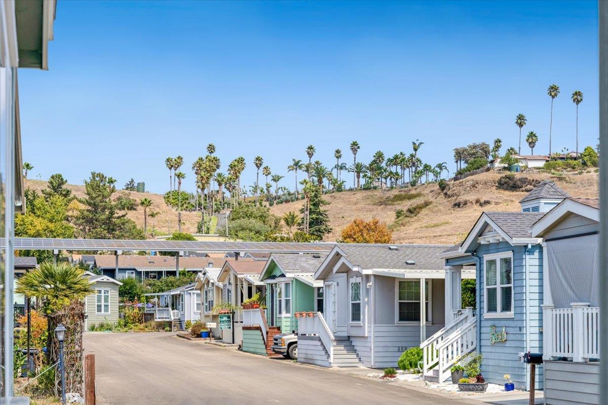 Detail Gallery Image 10 of 55 For 100 N Rodeo Gulch Rd #6,  Soquel,  CA 95073 - 3 Beds | 2 Baths
