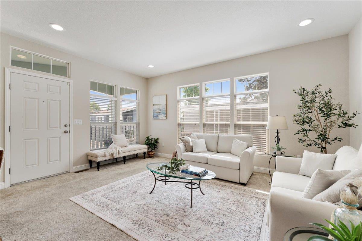 Detail Gallery Image 13 of 55 For 100 N Rodeo Gulch Rd #6,  Soquel,  CA 95073 - 3 Beds | 2 Baths